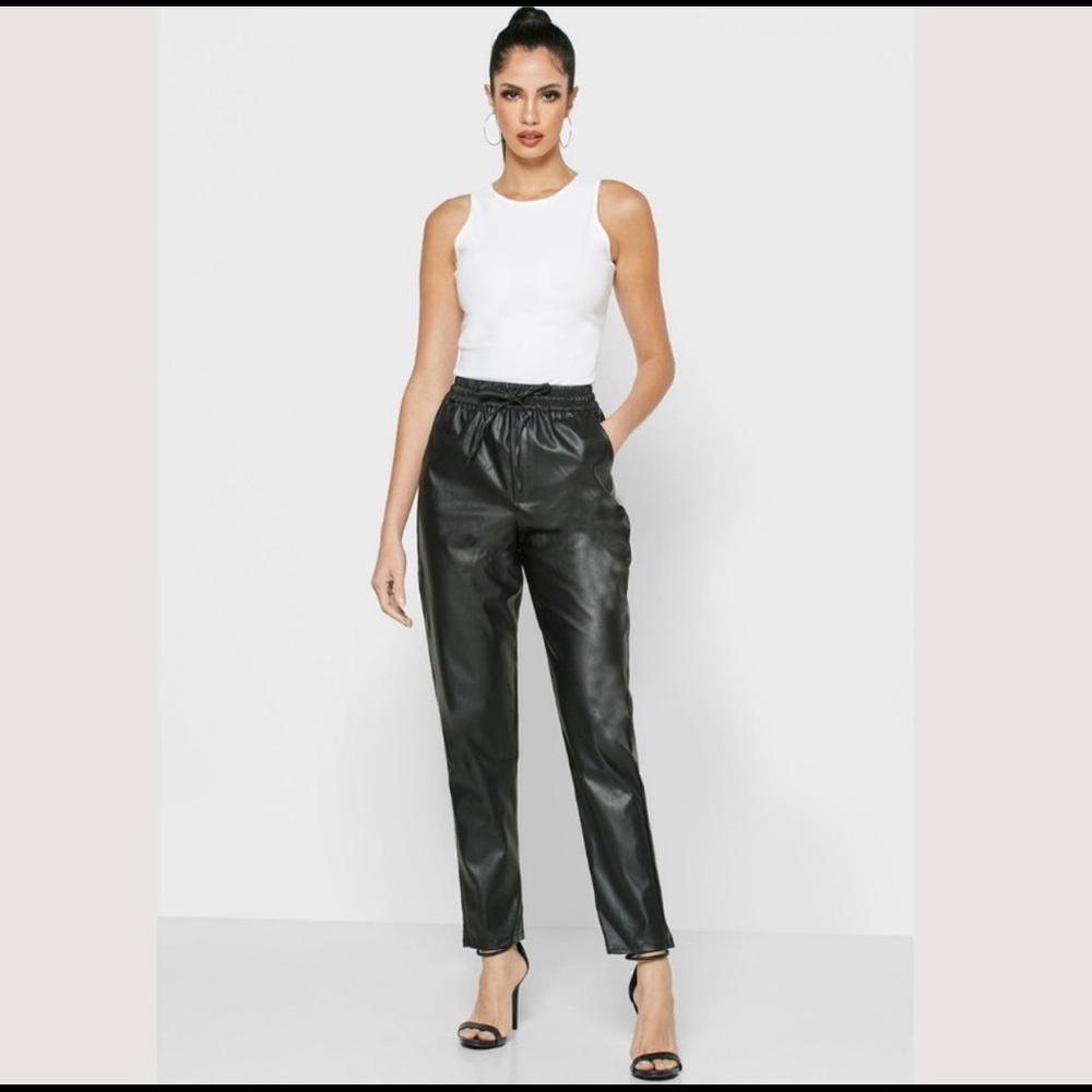 Andrew Marc Soft Faux Leather Cropped Pant